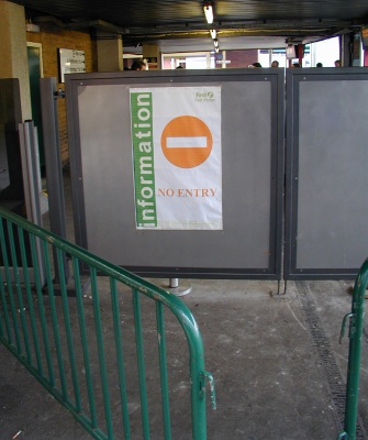 exit-se-4.jpg - 47016 Bytes